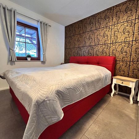 Ferienwohnung Mit Gartennutzung, Garage Und Wallbox Ebersbach-Neugersdorf ภายนอก รูปภาพ