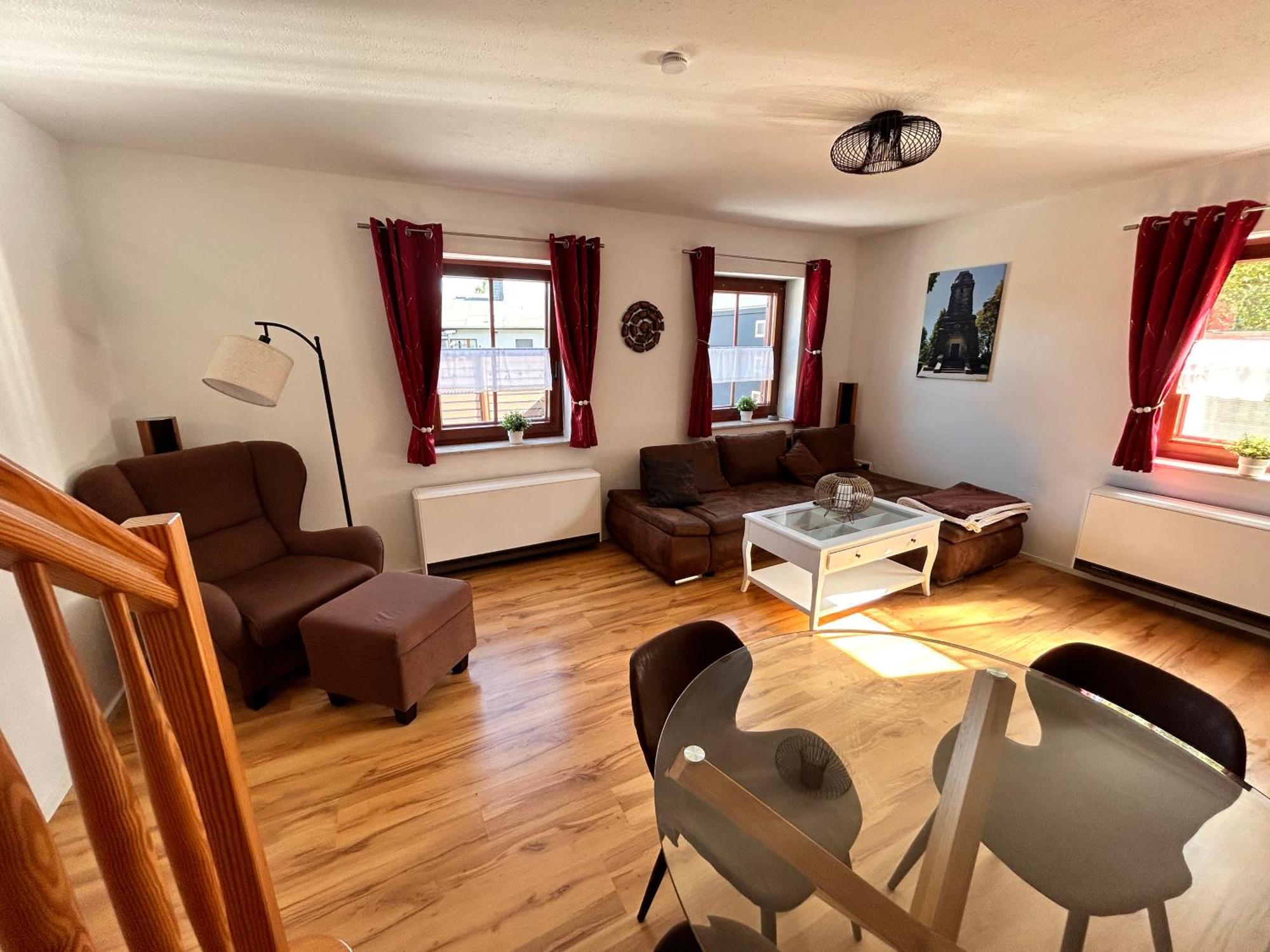 Ferienwohnung Mit Gartennutzung, Garage Und Wallbox Ebersbach-Neugersdorf ภายนอก รูปภาพ